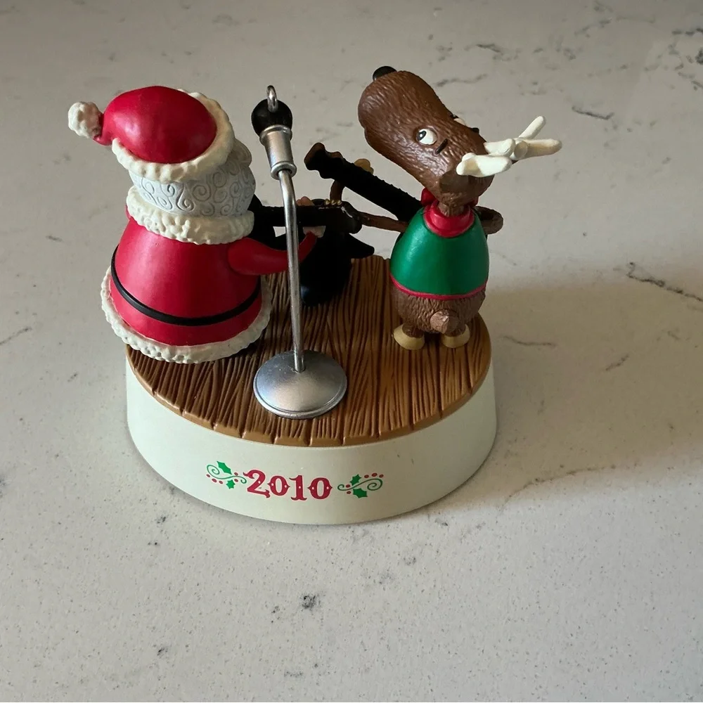 Hallmark Jingle jamboree guitar ornament Xmas tree sound animated